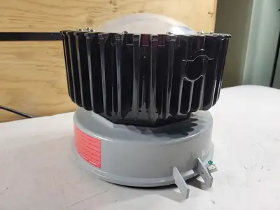 NEW CROUSE-HINDS VMVL-7-UNV1-S890