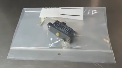 GE CR115B2 Snap-Acting Limit Switch. Loc4E5