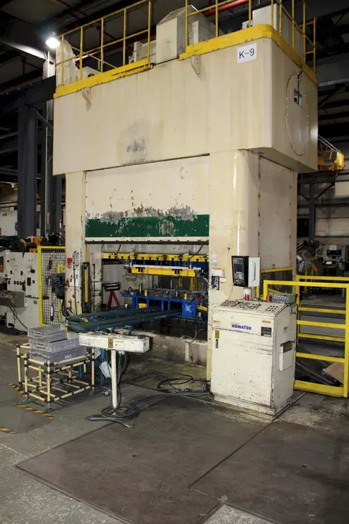Used KOMATSU L2M400-3BM Straight Side Presses | D & D Industries #438144