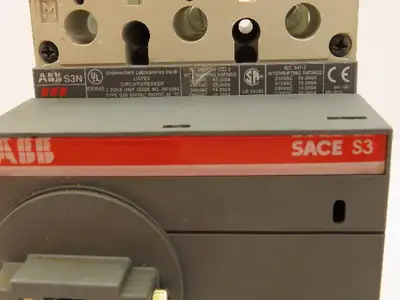 ABB S3N SACE S3 Circuit Breaker 400VAC 3A 3 Pole 120"LBS Torque