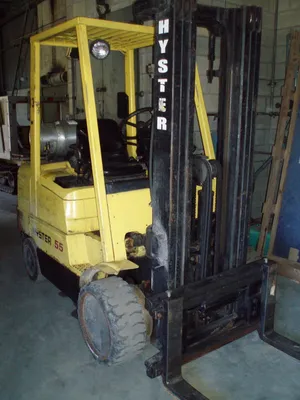 5,500 lb. HYSTER Model S55XM Forklift; S/N D187V12985W; MFG 1999