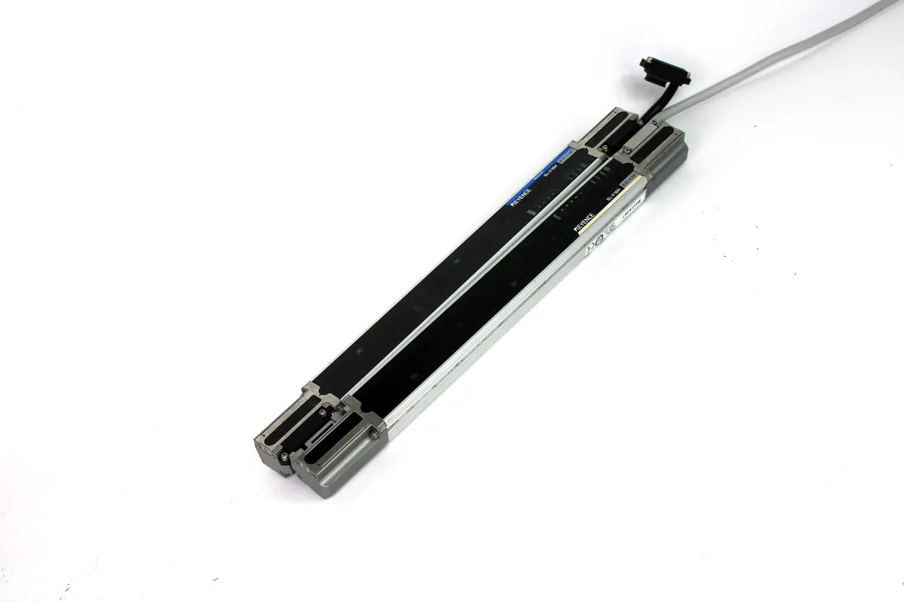 USED KEYENCE SL-V16H