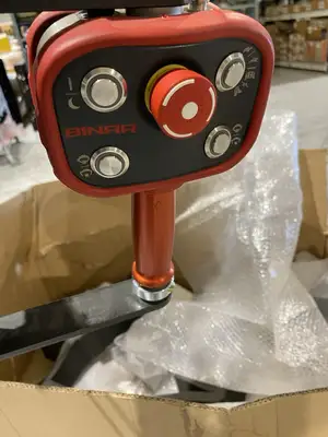 USED BINAR QUICK-LIFT 230V 200 KG MAX LOAD SMART HOIST