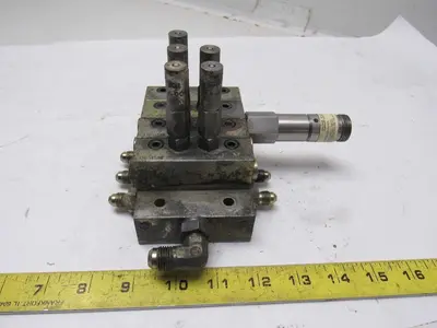 Lubriquip MSP-5T & MSP-5S 3 Station Liquid Divider Auto Lube Manifold Block