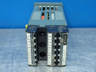 Used EUROTHERM 2216E/AL/VH/R1/R1/RF/2YM/ENG/XXXXX/EU0523 Temperature Controls Ohio US | HGR 24 #802933