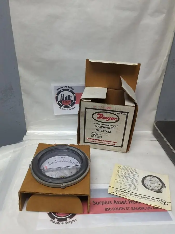 New | in-Stock DWYER 2010MP Universal Pressure Meters Ohio US | Surplus Asset Holdings #1246631