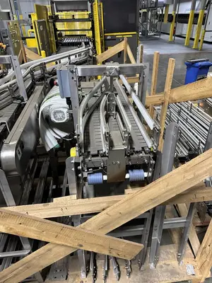 USED 2018 ALLIANCE INDUSTRIAL BOTTLE TRACK CONVEYOR SYSTEM