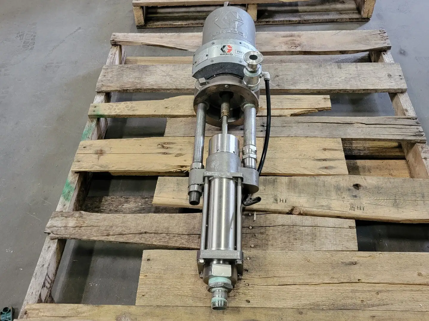 USED GRACO 218747