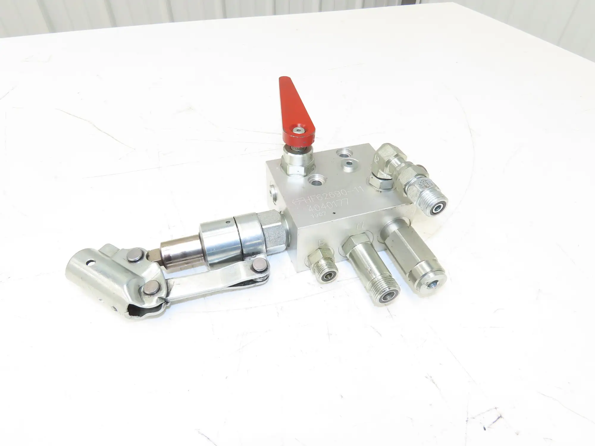 Hyster 4040177 Forklift Parking Break Manifold Valve HF62690-11 Off E80XN