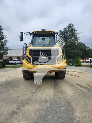 USED 2024 BELL B30E