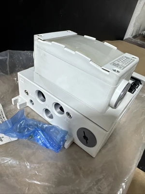 NEW SMC VV5Q41-06C8T0-N