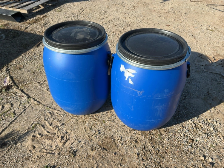 Used _UNKNOWN_ _UNKNOWN_ Plastic and Fiberglass Tanks Michigan US | Miedema Asset Management Group #1576391