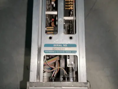 Used TEKTRONIX 7B85 Oscilloscope Accessories Ohio US | HGR 24 #1463422