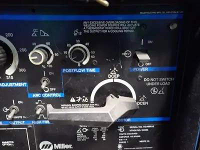 Used 1996 MILLER SYNCROWAVE 250 Tig Welders Ohio US | HGR 24 #1056299