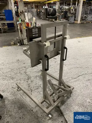 USED MG2 MG2 Futura Capsule Filling Machine Powder and Pellets