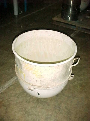 USED HOBART 40 QUART MIXING BOWL MIXING BOWL