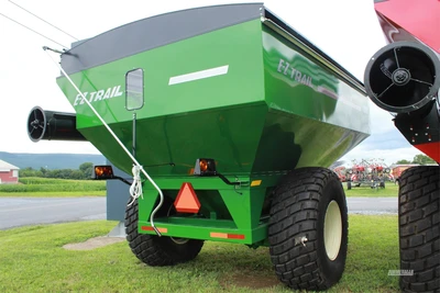 New | in-Stock 2025 E-Z TRAIL 550 Grain Carts Pennsylvania US | Zimmerman Farm Service #1409942