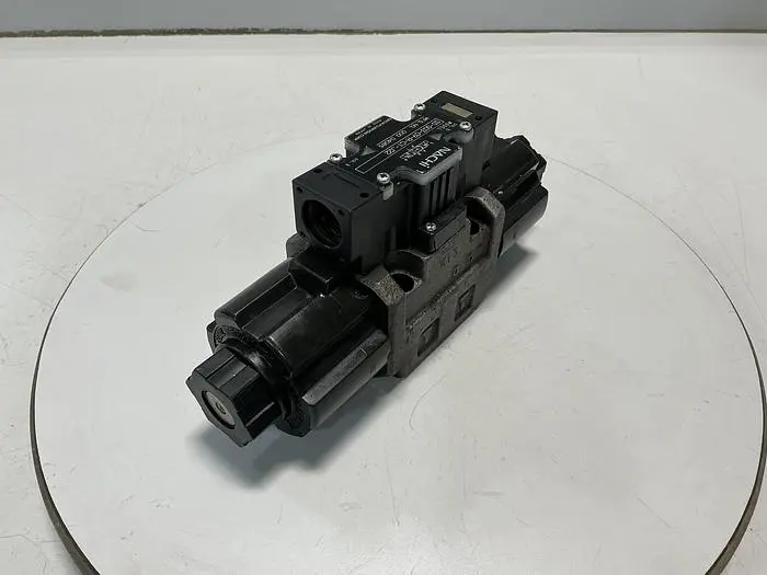 Used NACHI FUJI KOSHI SS-G03-C9-R-C1-J22 Valves/Fittings Michigan US | Ideal Machinery #696502