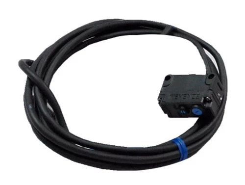Keyence PZ-G41N Photoelectric Sensor, Square Reflective Cable Type, NPN [New]