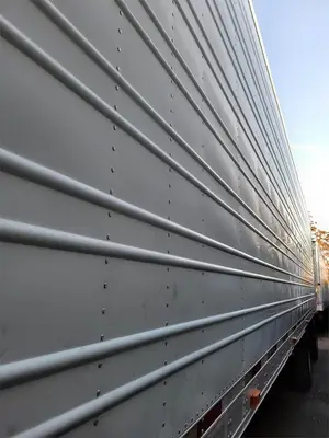 USED 2005 UTILITY 50 FOOT