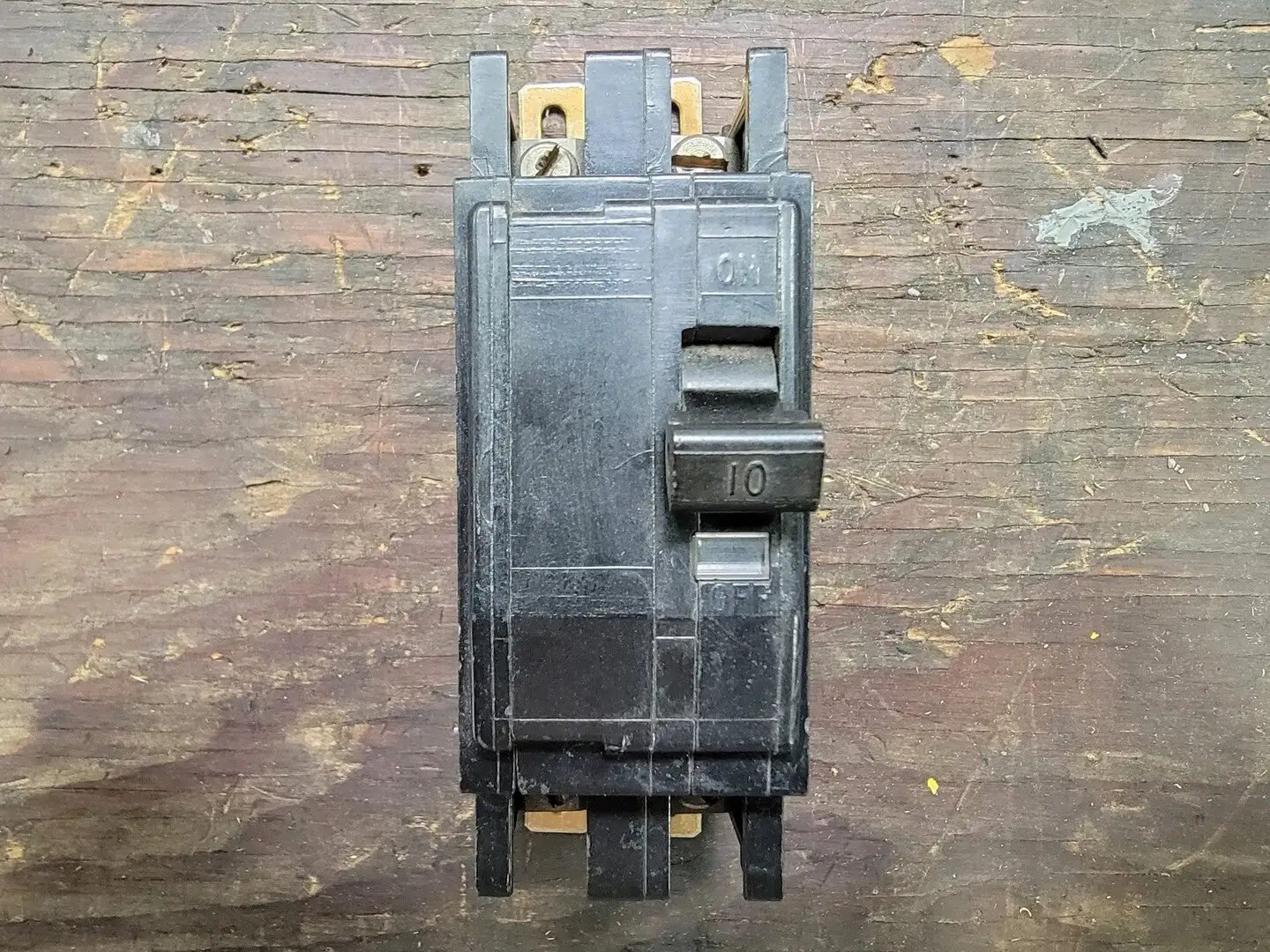USED SQUARE D QOU2010
