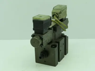 Husky HPN 634916 WE43P06B06C0BN/X9 Hydraulic Valve 24V