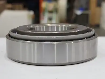 Single Row Tapered Roller Bearing HR 32209J