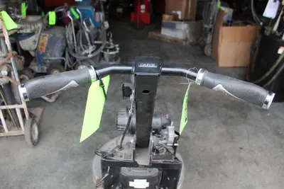 Diamatic 136-7812 Burnisher | Levy Recovery Group (13)