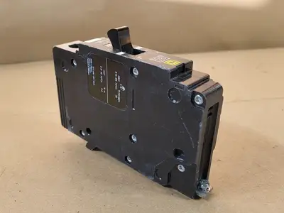 USED SQUARE D EDB16015