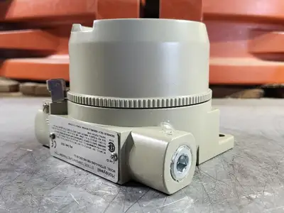 NEW HONEYWELL STT25H-0-ENE-00E-000-3DC-00-2J