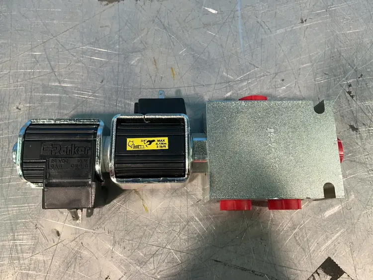Used PARKER B1046T Pump & Valve Parts Ohio US | HGR 24 #1359056