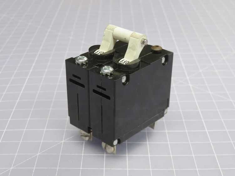 Used CARLING TECHNOLOGIES _UNKNOWN_ Circuit Breakers Texas US | OCO Industrial #1690962