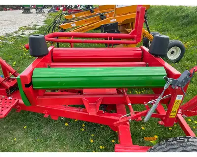 Used FARM KING _UNKNOWN_ Stretch Wrappers Iowa US | Keast Enterprises #1360254