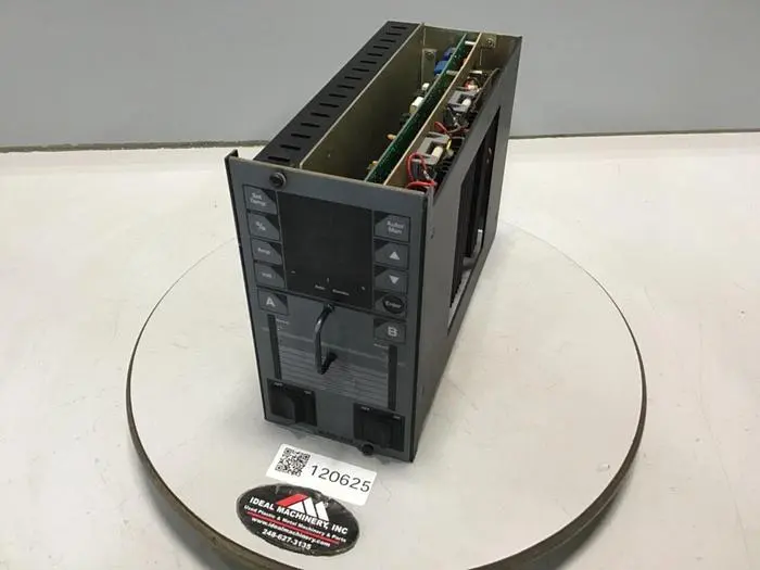 USED HUSKY 9152