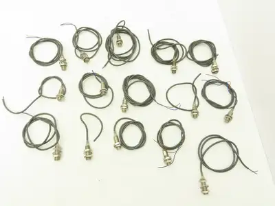 Omron E2E-X3D2-N Proximity Sensor 12-24vDC NC Lot of 15