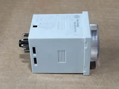 New | in-Stock ALLEN-BRADLEY 700-HR52TA17 Misc Electrical & Power Parts British Columbia CA | Lenmark #1439348