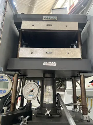 USED CARVER CARVER 3693 PRESS