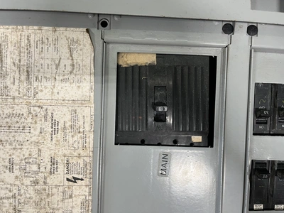 General Electric AQF3422AT 225A 208Y/120V Heavy Duty Breaker Pan