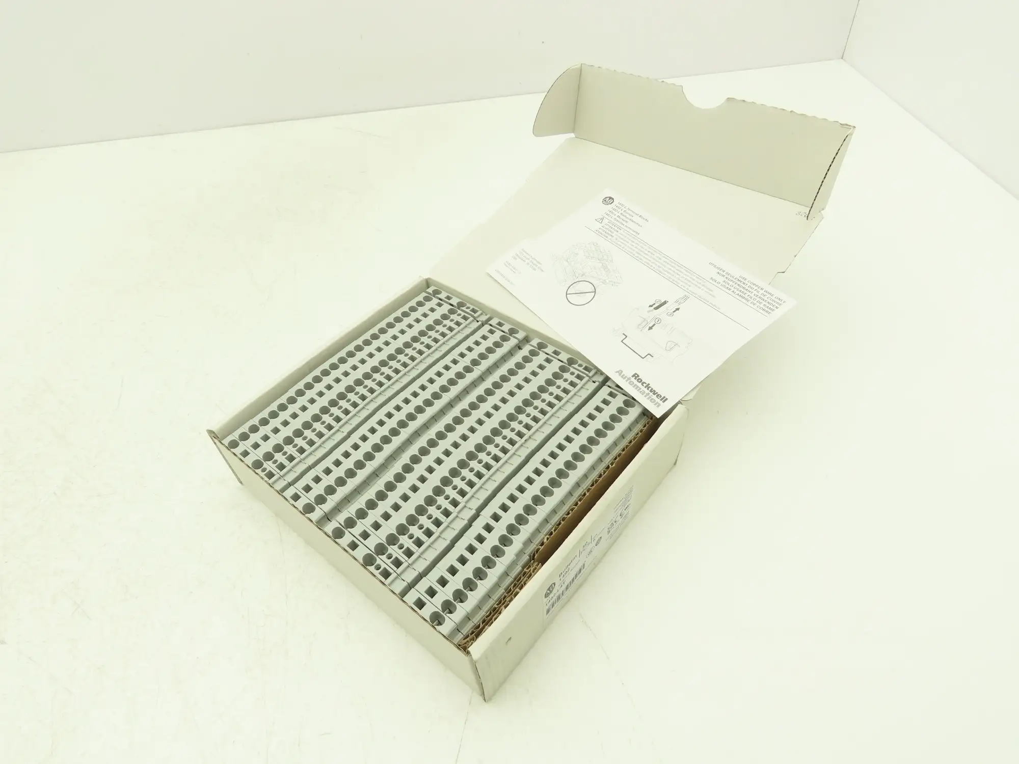 Allen Bradley 1492-L4T Feed-Through Terminal Block Gray 4mm Sq 800V Lot of 50