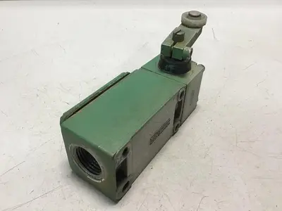 USED TELEMECANIQUE C2JK05
