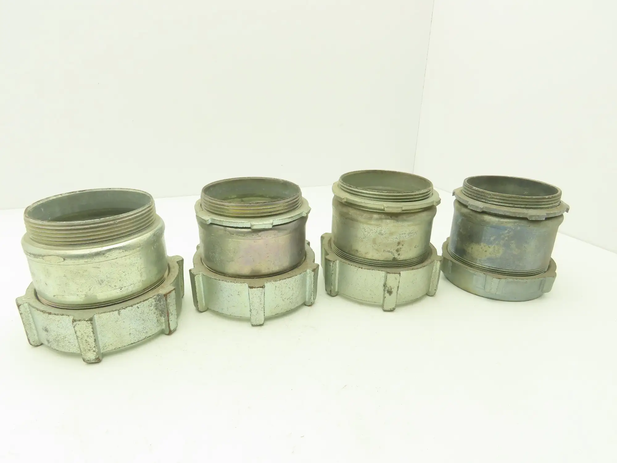 3 1/2" EMT Conduent Compression Connector Steel W Cast Iron Nut Lot of 4