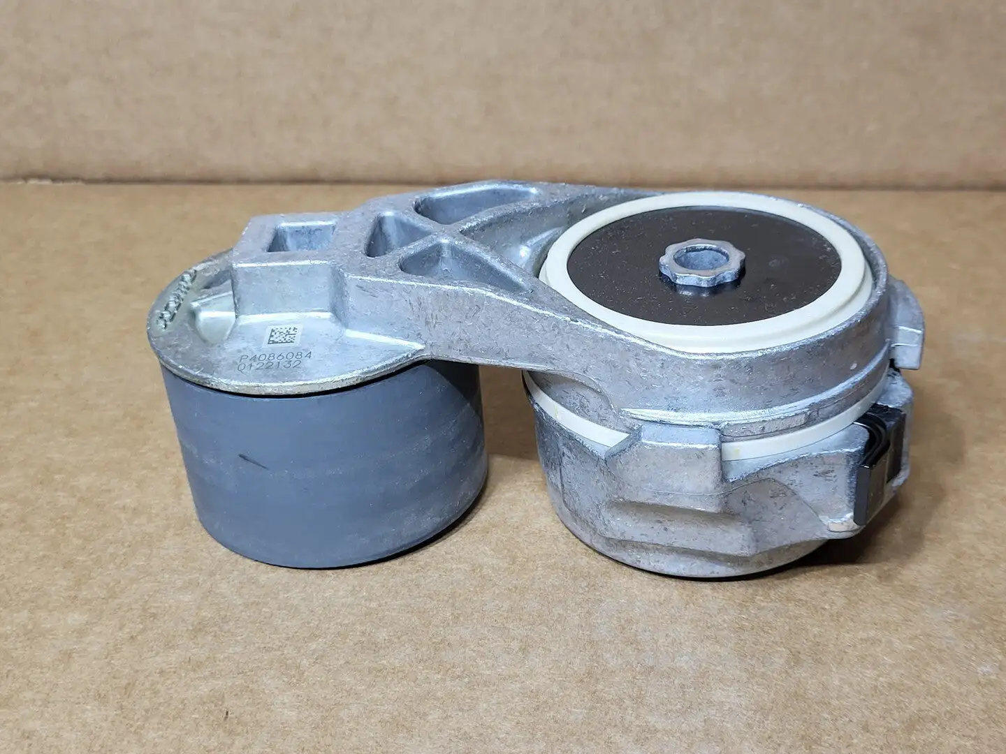 NEW CUMMINS 4086084