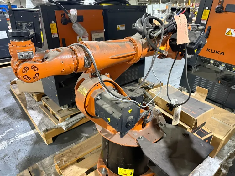 New | in-Stock 2015 KUKA KR16 L6-2 + KR C4 NA Robots Michigan US | iGAM Industrial Marketplace #1173937