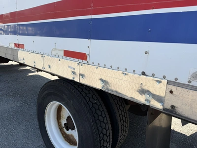 Used 2005 INTERNATIONAL 4300 SBA4X2 Box trucks Indiana US | Miedema Asset Management Group #1414578
