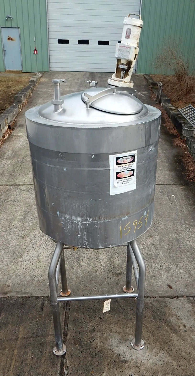 USED 200 GALLON JACKETED MIXING TANK 200 GALLON