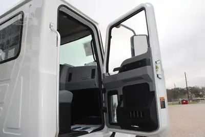 New | in-Stock 2027 MACK MD7 Rolloff Trucks Texas US | Roll Off Truck World #1491912