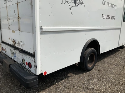 Used 2002 FORD COMM STRIP Cab Chassis trucks Michigan US | Miedema Asset Management Group #1314140