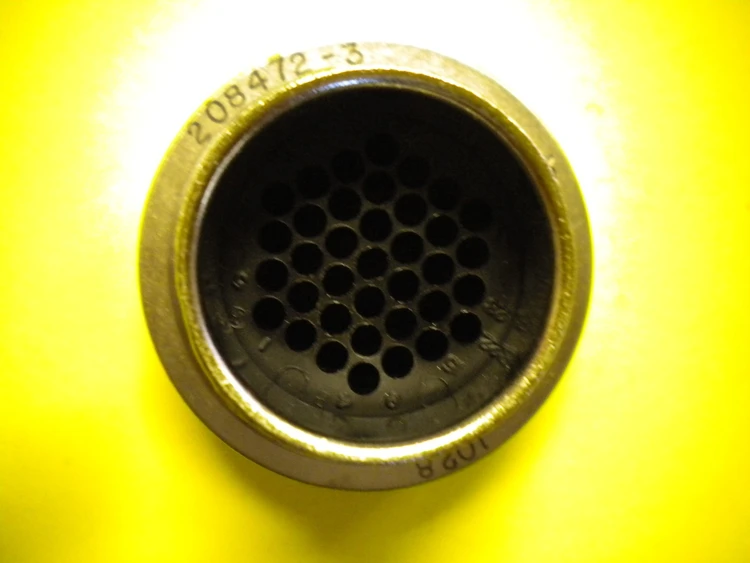 Used AMP 208472-3 Cable & Wire Arizona US | ASSET CONVERSION SPECIALISTS, INC. #306459