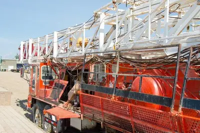 USED MOUNTAIN RIG MR 350 OILFIELD WORKOVER RIG / SERVICE RIG / PULLING UNIT