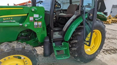 USED 2015 JOHN DEERE 5055E